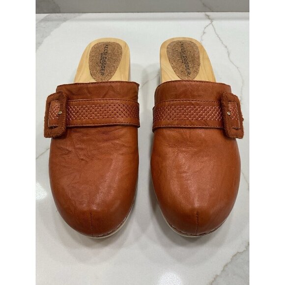 Kelsi Dagger Brooklyn Carve Flat Clog Mules Tan Size 7.5 - Picture 1 of 8